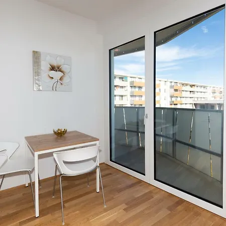 My Serviced Apartment-messe 3*